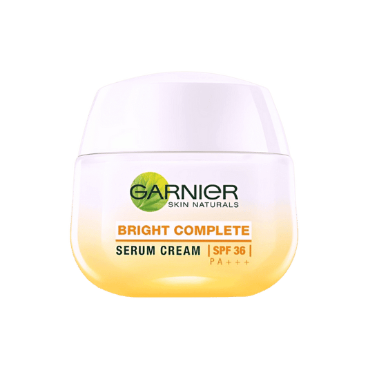 Garnier Bright Complete Vitamin C سیرم کریم: ایک چمکدار، زیادہ یکساں جلد کی رنگت کے لیے روشن کریں اور زندہ کریں